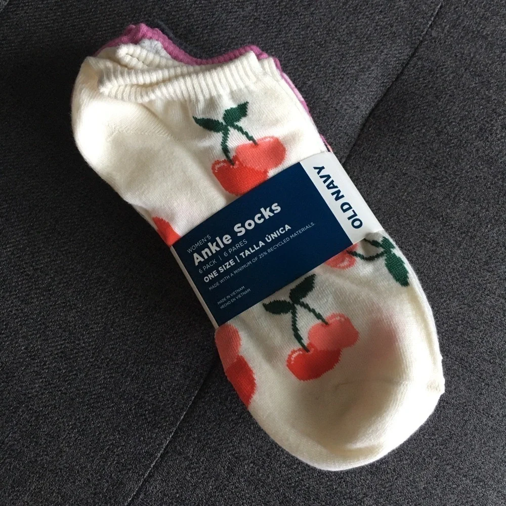 Old Navy Set/6 Women’s Fruit Theme Variety Ankle Socks, One Size